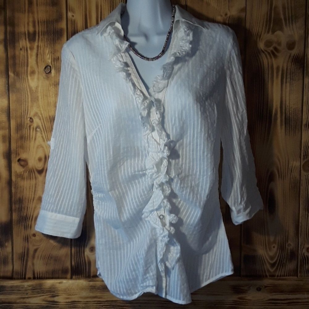 White House/Black Market White Blouse -> White House/Black Market White Blouse